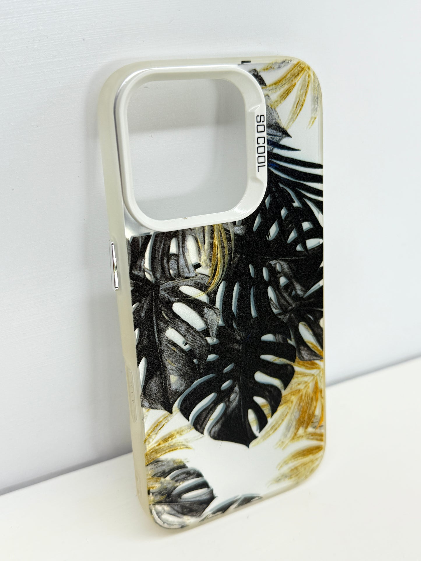 iPhone 16 Pro Cover - Monstera Design