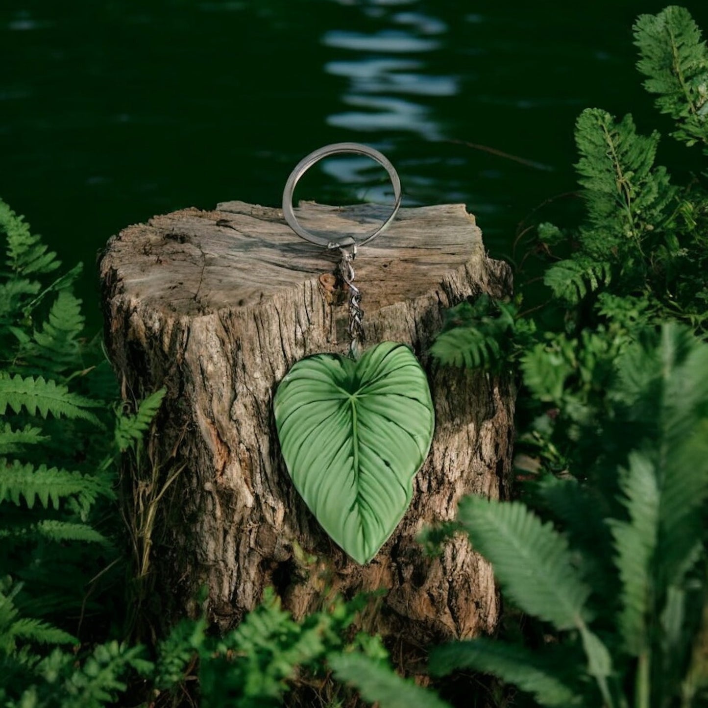 Homalomena Lindenii Acrylic Key Ring